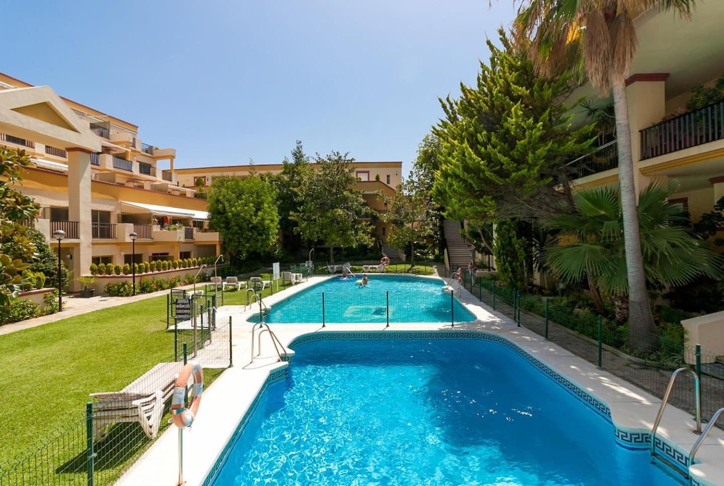 Oleholidays 526 Romana Playa Vistas Al Mar Marbella Eksteriør billede